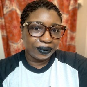 Meet your Posher, Laquandra